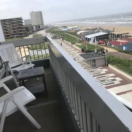 Seaview Apartment With Private Parking Zandvoort