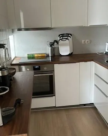 Seaview Apartment With Private Parking *