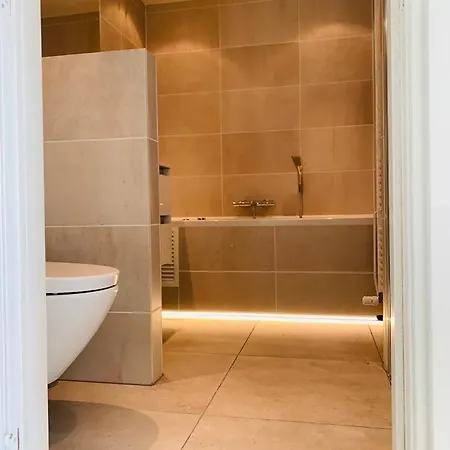 Seaview Apartment With Private Parking