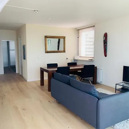 Διαμέρισμα Seaview Apartment With Private Parking *